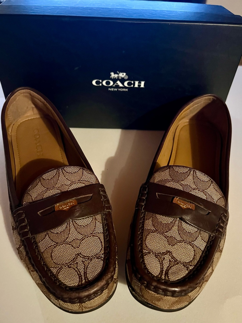 Coach Women’s Size 10 Signature Penny Loafers Khaki/Chestnut